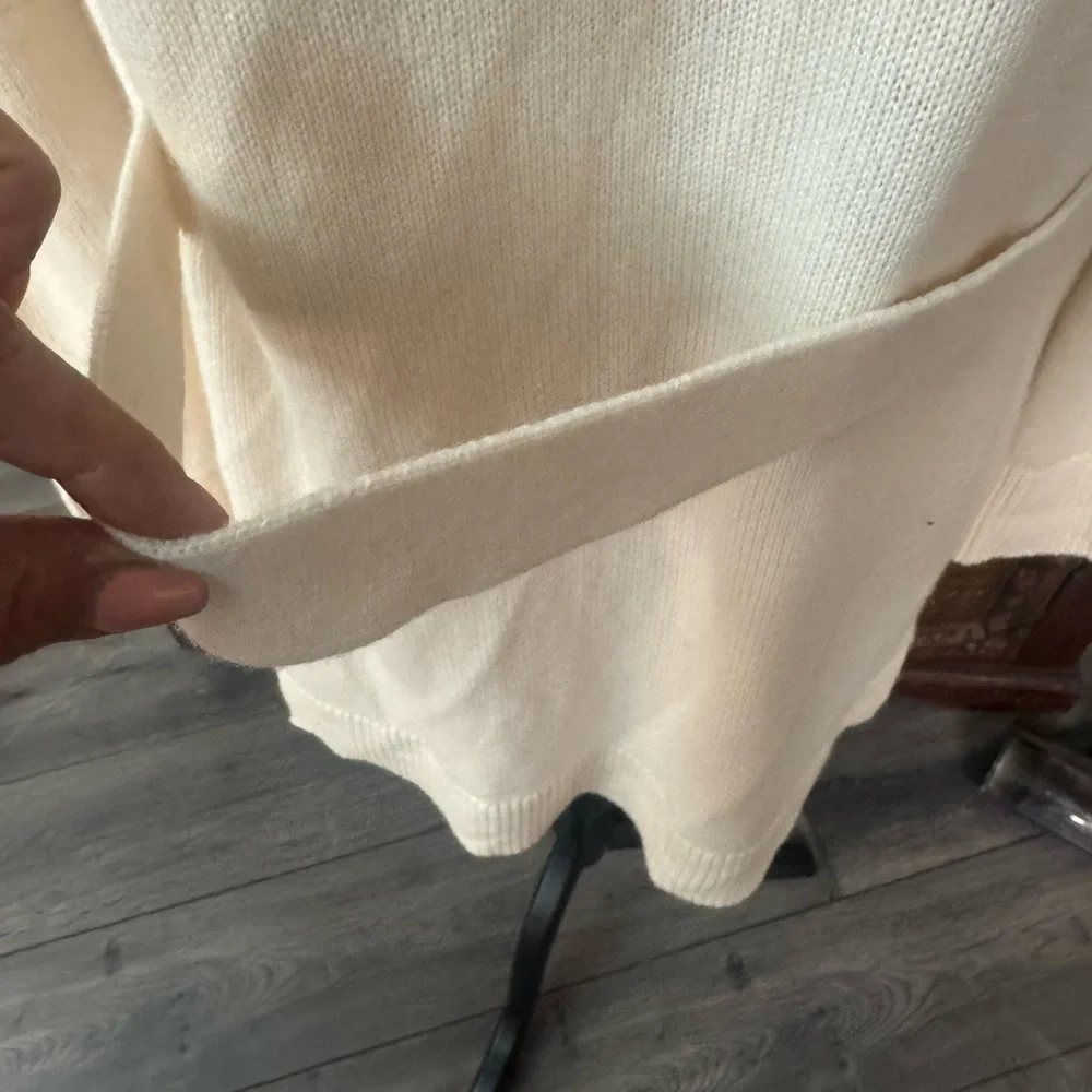 Theory Cream Women's‎ Cardigan p